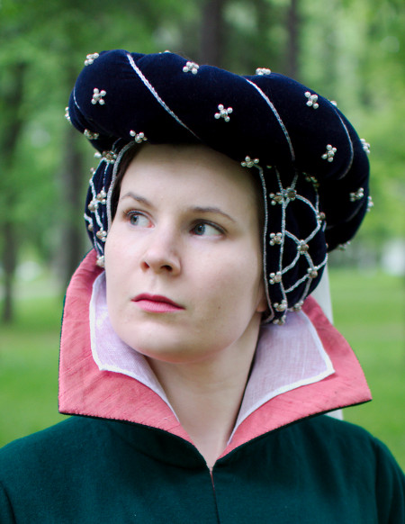 15th
century headdress